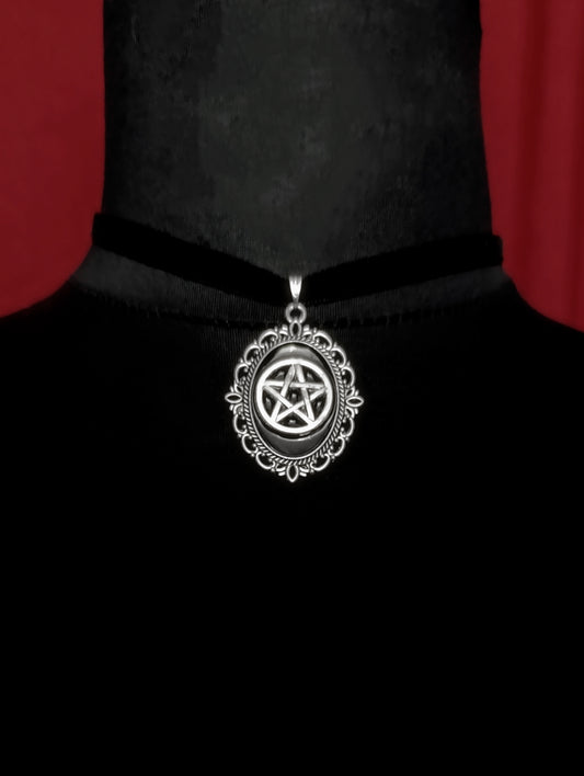 The Pentagram Velvet Choker ˗ˏ★ˎˊ˗