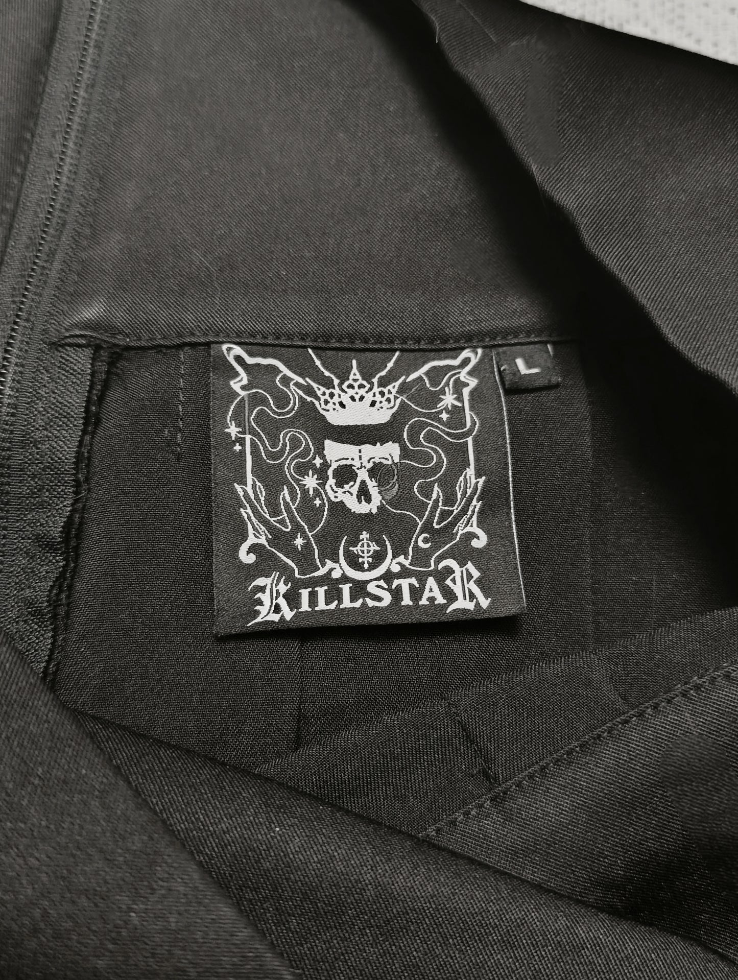 Śliczna spódniczka marki Killstar