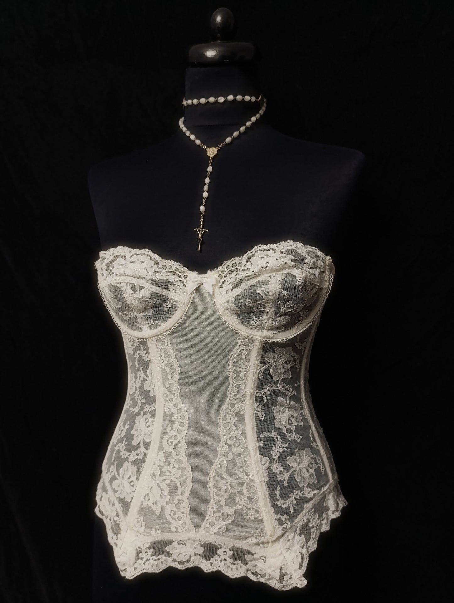 White Lace Corset Top 𝜗ৎ