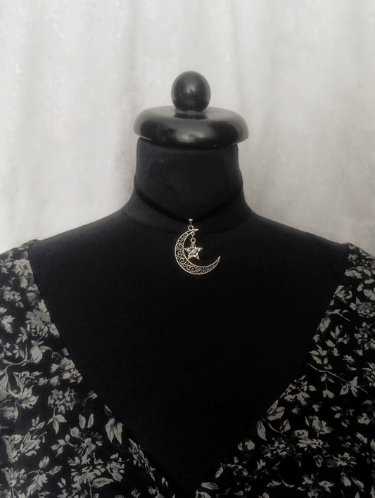 The MoonLight Choker ☾₊‧⁺˖⋆