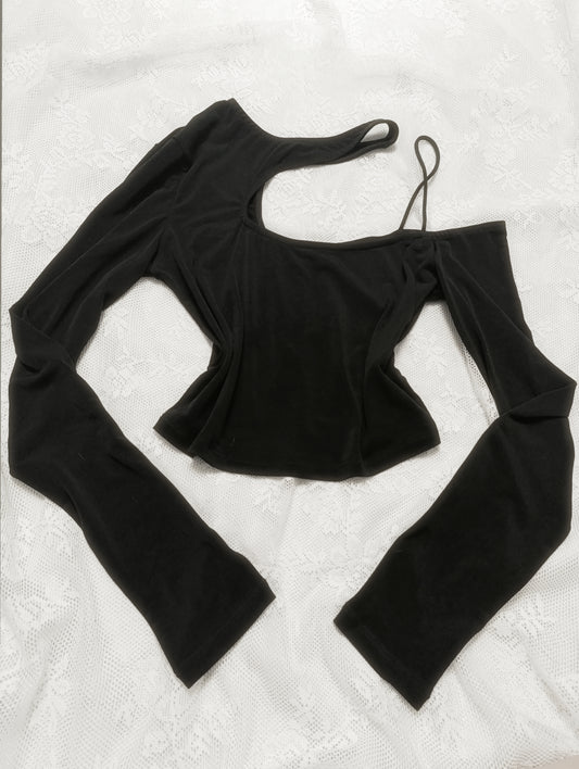 Basic top z długim rękawem i asymetrycznymi ramiączkami 🖤