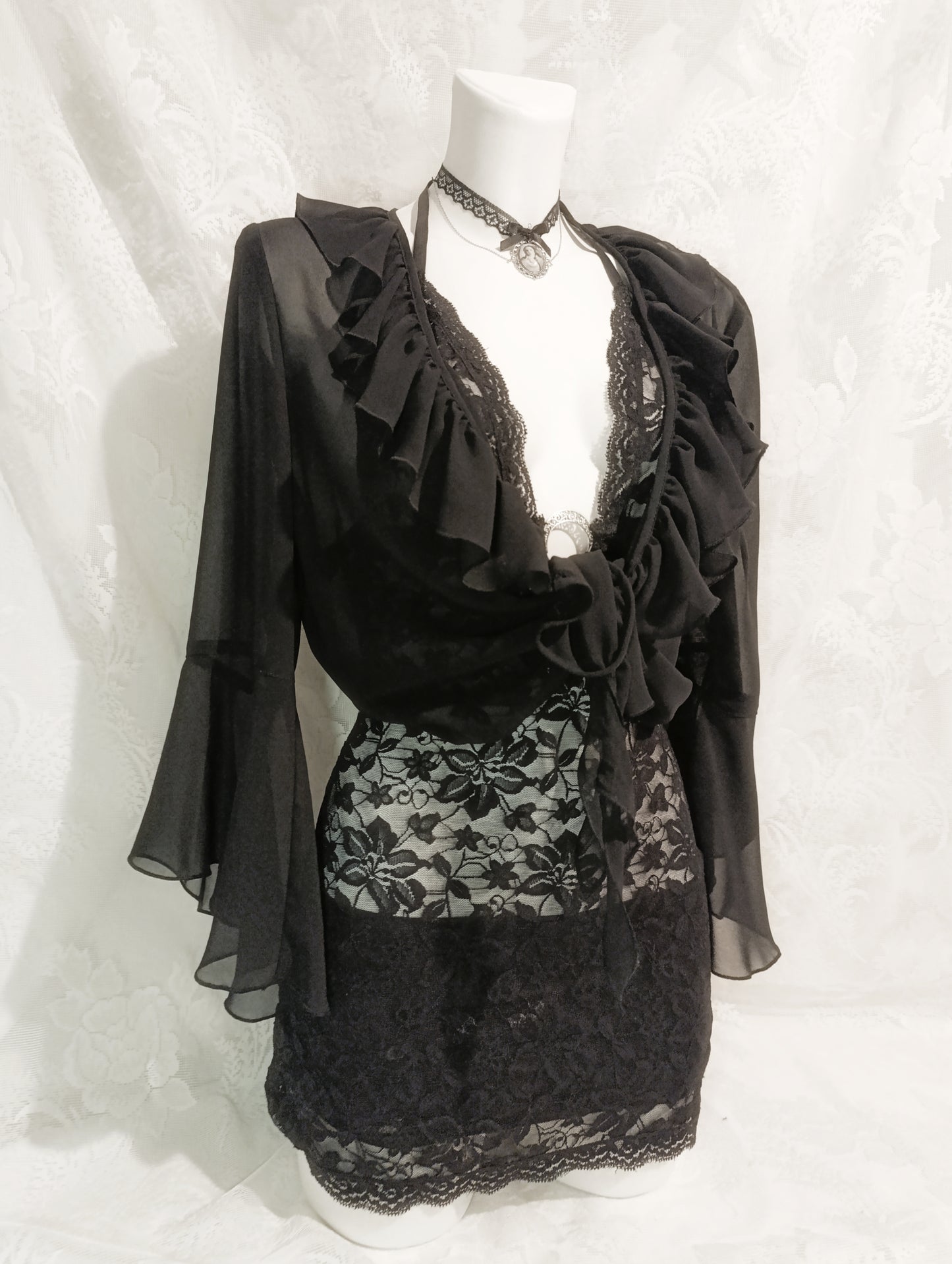Sheer Mesh Bolero ✞︎