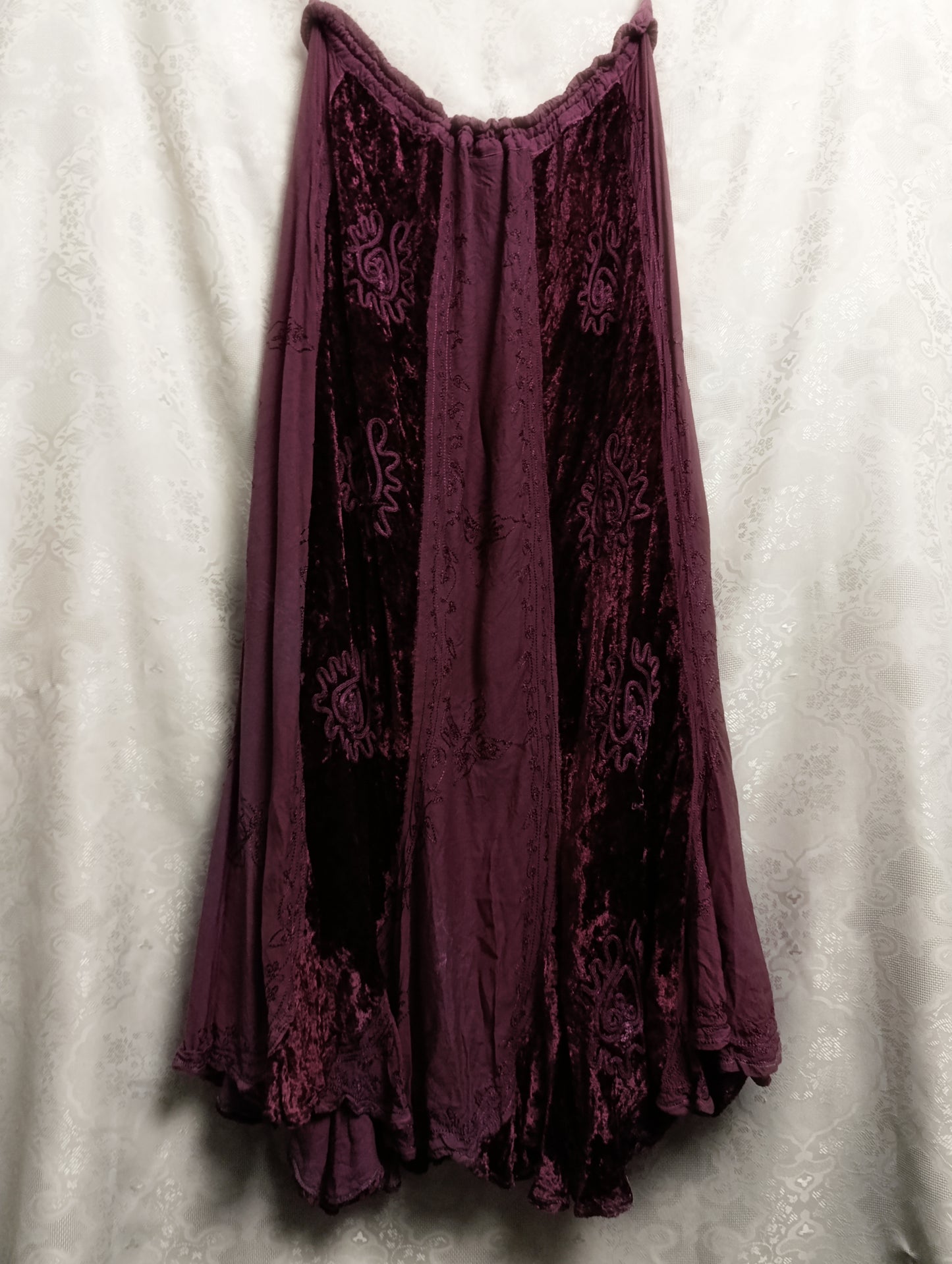 Whimsical Velvet Vintage Skirt ♡