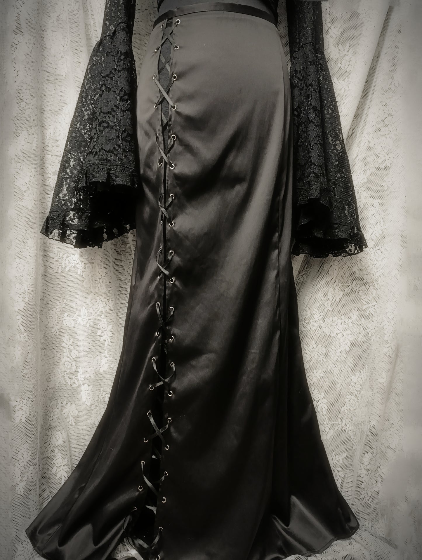 Lace-up Satin Skirt ⛦