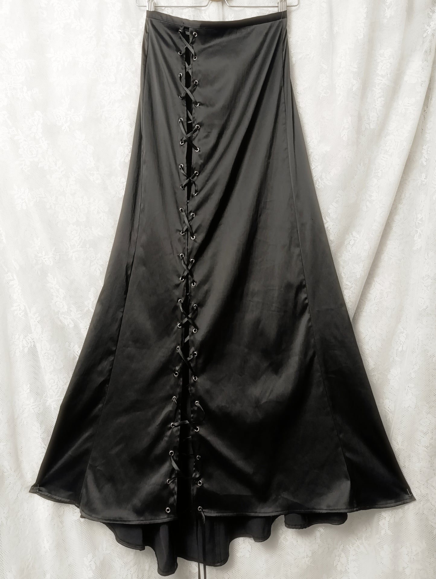 Lace-up Satin Skirt ⛦