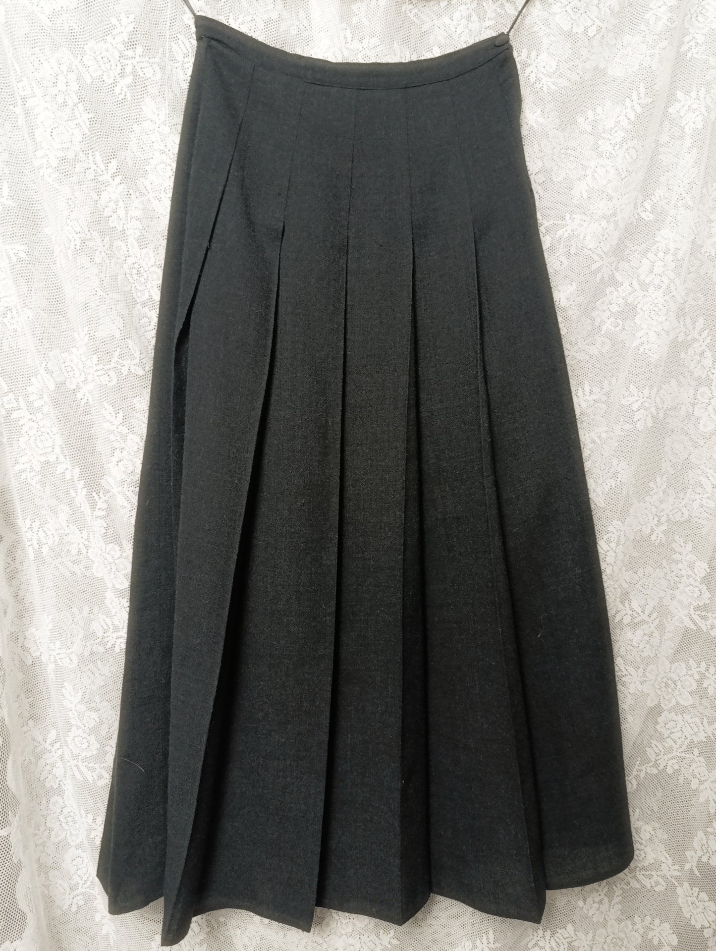 Vintage Pleated Maxi Skirt 𓆩♱𓆪