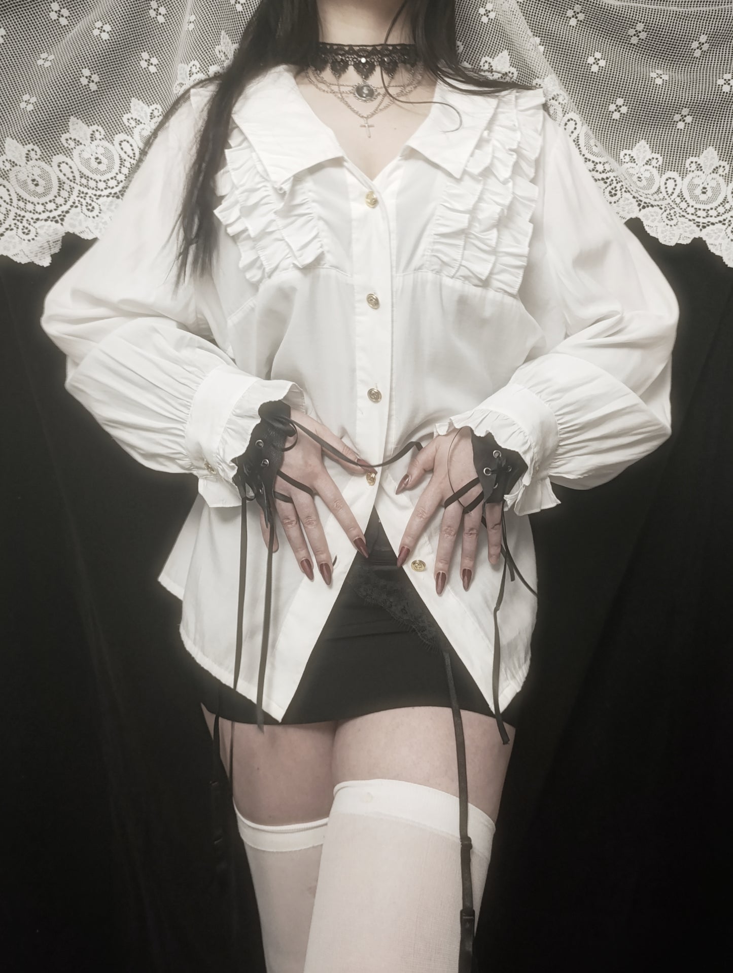White Ruffled Collar Blouse ✞︎