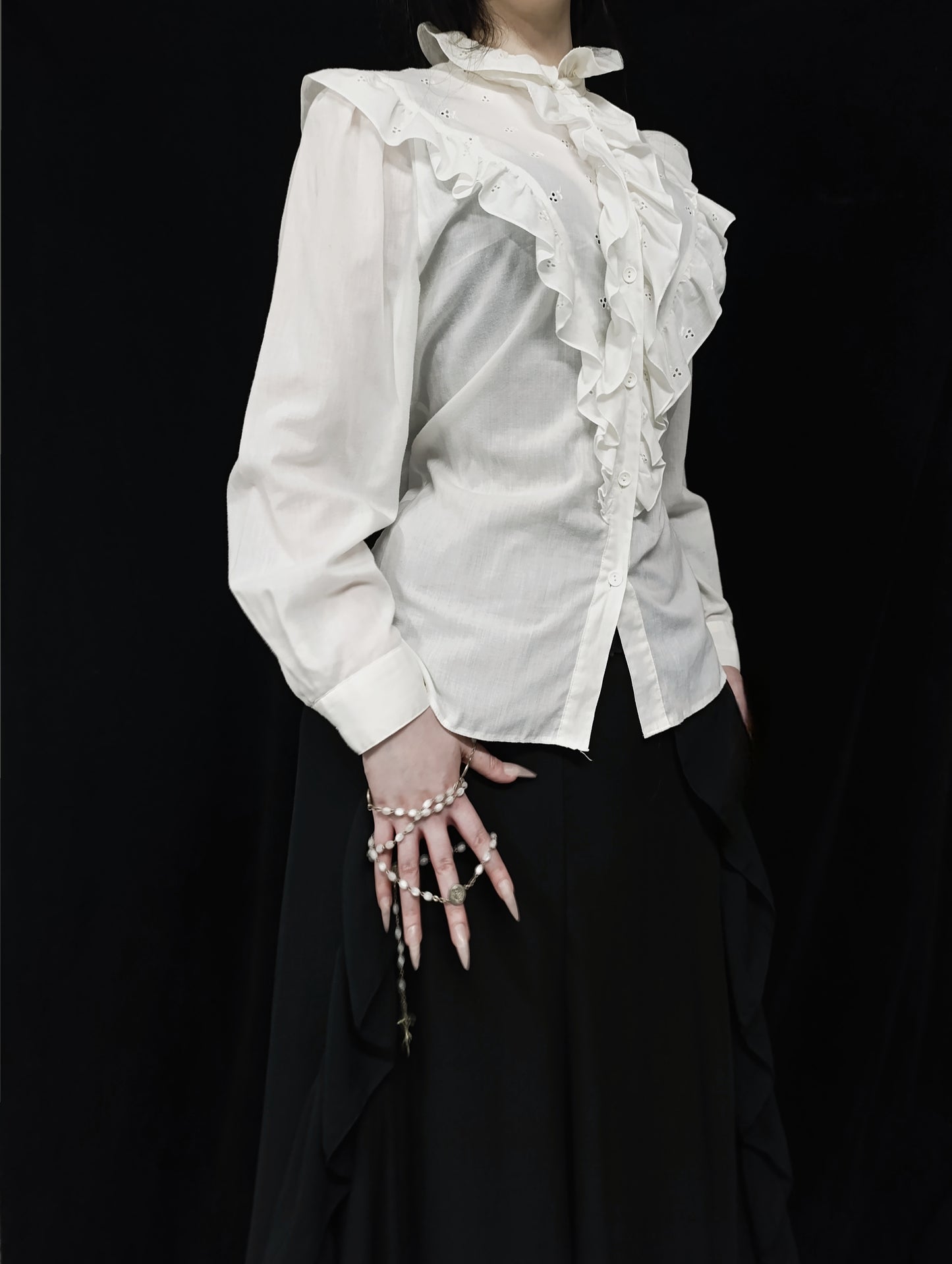 Vintage Cotton Ruffle Blouse 𝄞
