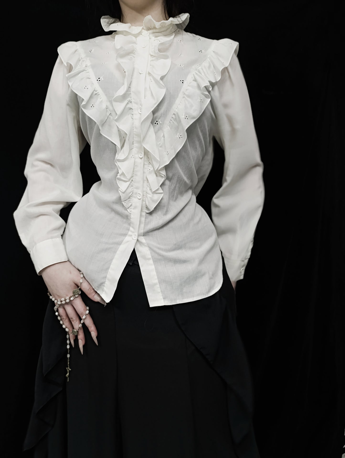 Vintage Cotton Ruffle Blouse 𝄞