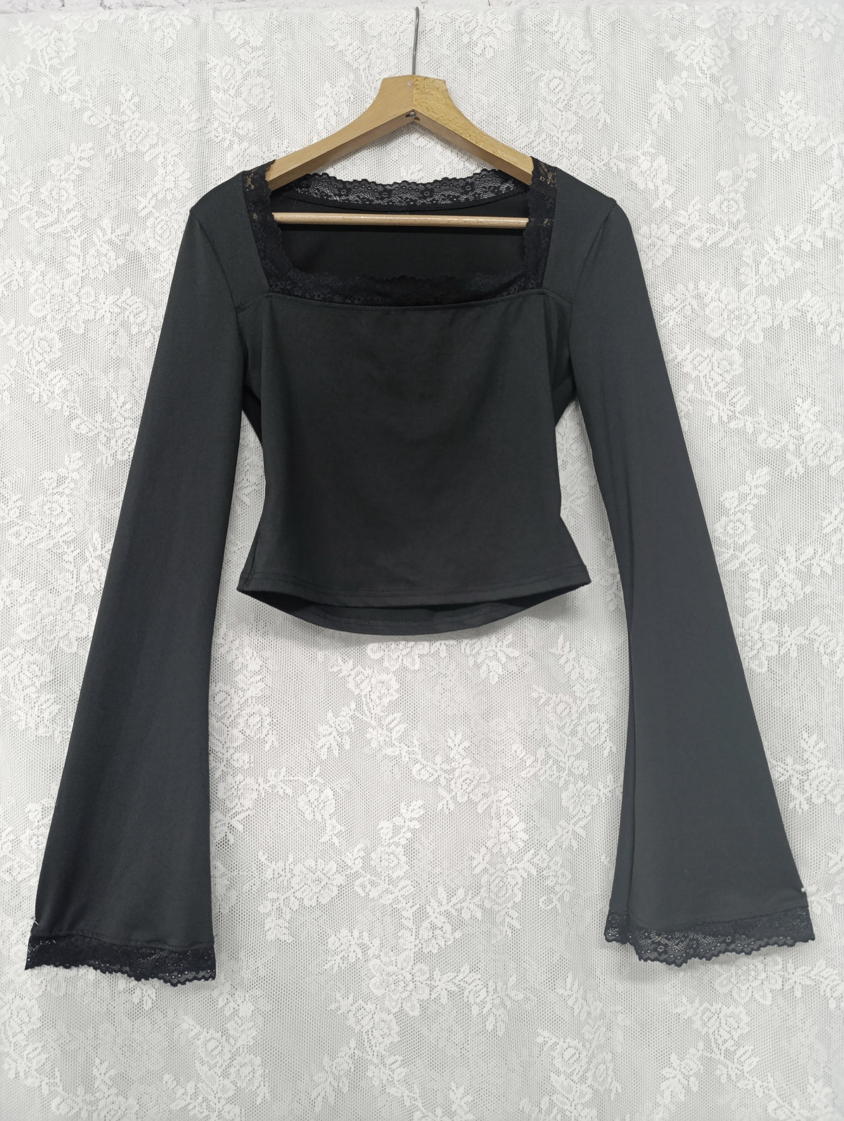 Wide Sleeves Blouse 𓋹