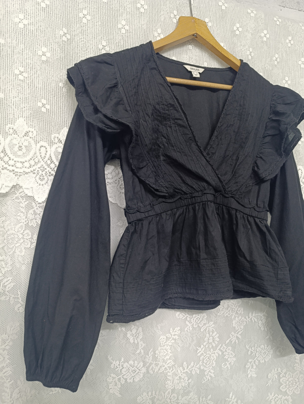 Cotton Ruffle Shoulder Blouse -♡´-
