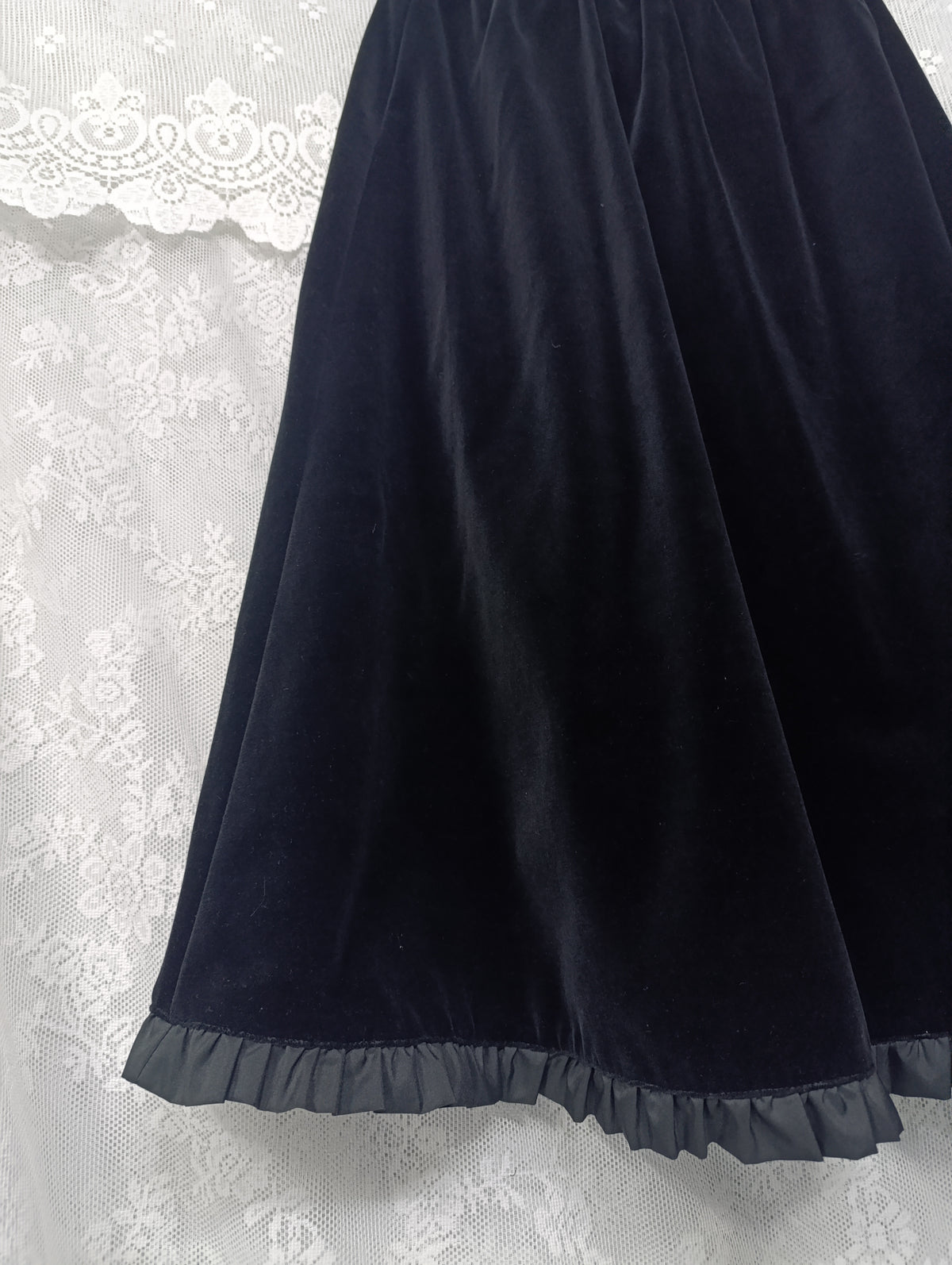 Velvet Ruffle Maxi Skirt *ੈ✩‧₊˚