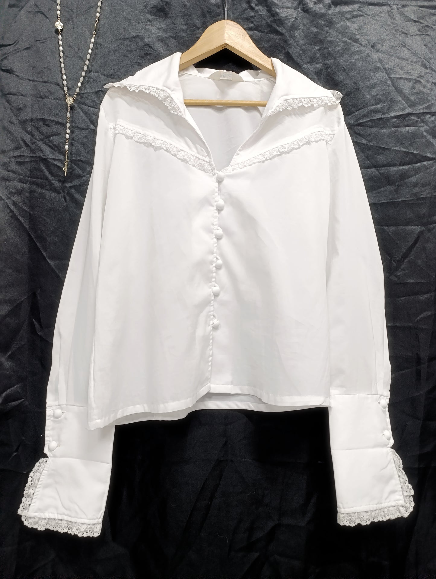 True Vintage Lace Shirt ✞︎
